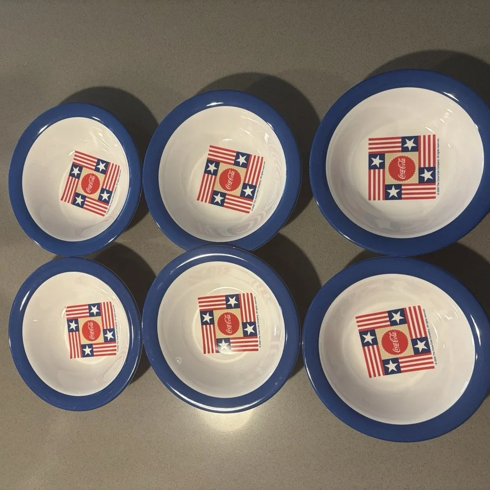 Coca-Cola Gibson Lot Of 12 Flag Red White and Blue Melamine Bowls Plates Plastic